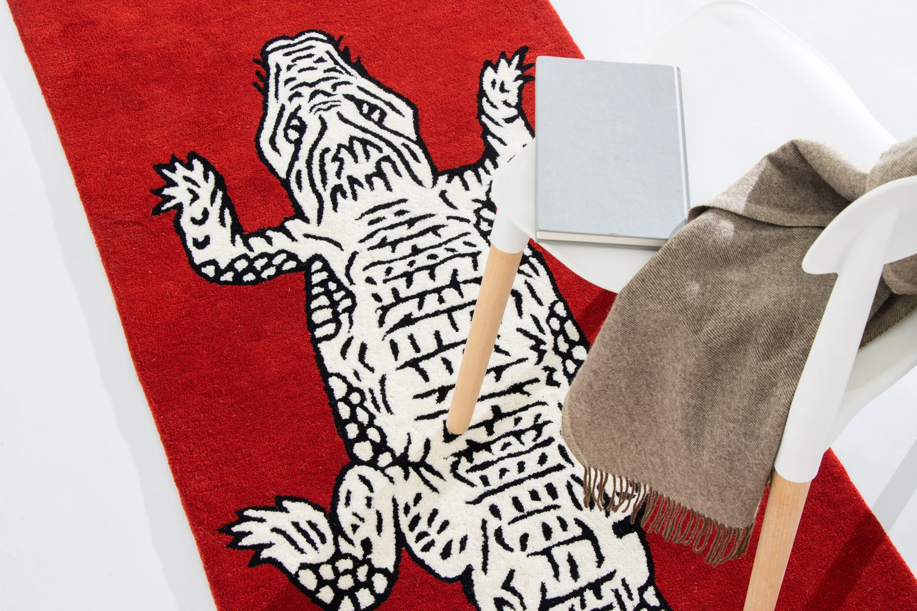 Crocodile Red - Image 8