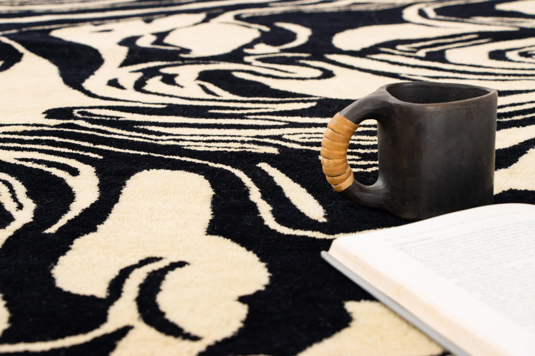 Melting Black & Beige - Image 8